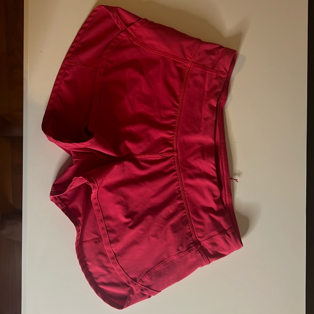 Lululemon shorts size 4 magenta/pink
